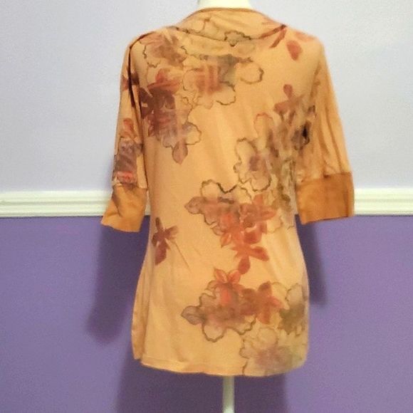 Gypsy Pink Peachy Botanical Floral Quarter Buttoned Fitted Sweater Top - Picture 5 of 10